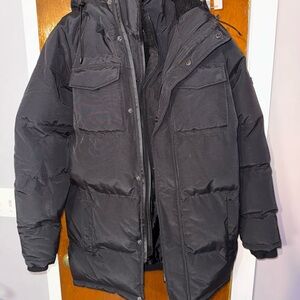Men's Classic Black Puffer Jacket